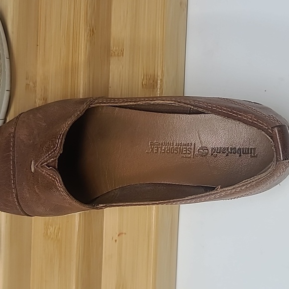 Timberland Brown Slip-On Flats with Cushioned Soles - Picture 3 of 9